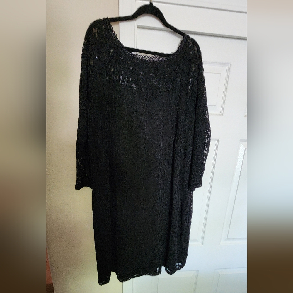 Black Lace Long Sleeve Cocktail Dress